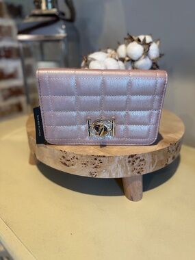 Bebe Jacari Crossbody Bag - Iridescent mauve